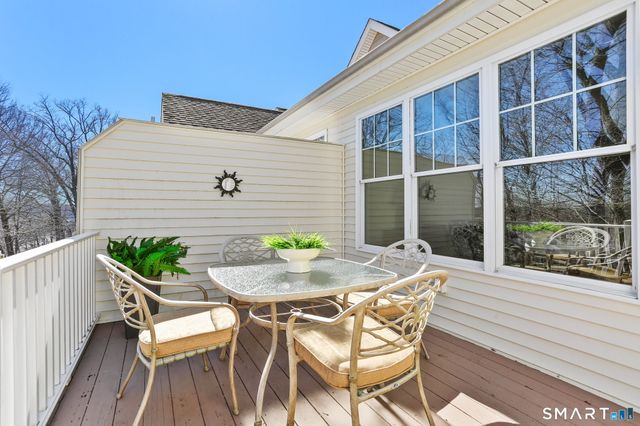 158 Kyles Way 158, Shelton, CT 06484