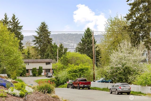 114 Kendall Street, Port Orchard, WA 98366
