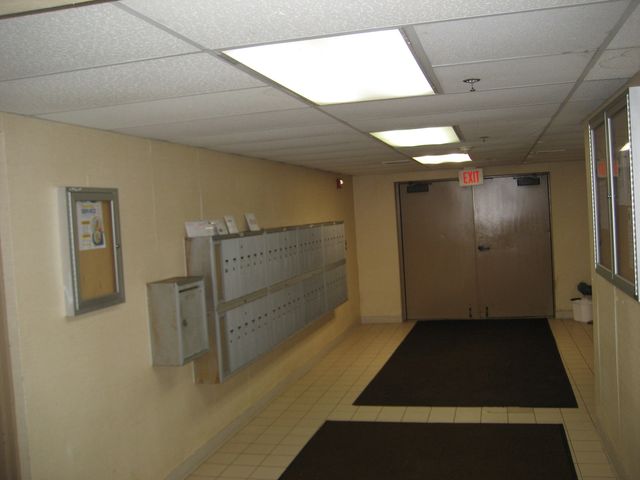 13200 W HEIDEN Circle 2408, Lake Bluff, IL 60044
