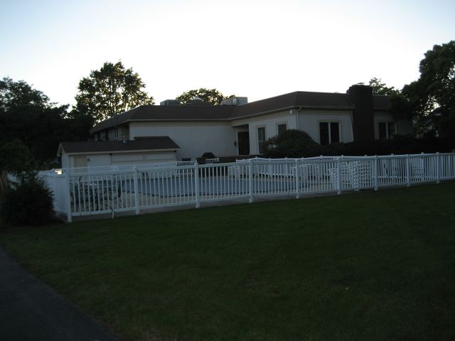 13200 W HEIDEN Circle 2408, Lake Bluff, IL 60044