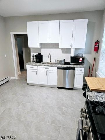 147 N 15Th St, Bloomfield Twp., NJ 07003