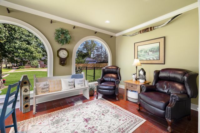 1208 Pine St, Kilgore, TX 75662