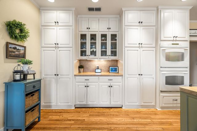 1208 Pine St, Kilgore, TX 75662