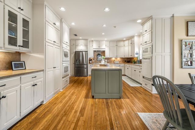 1208 Pine St, Kilgore, TX 75662