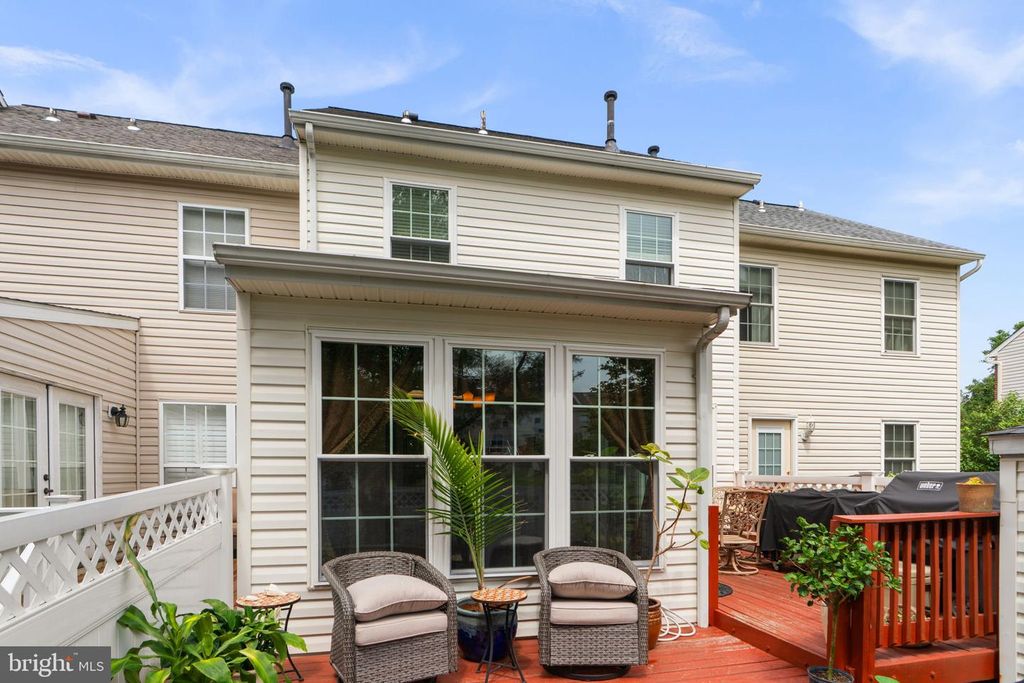 Image 29 of property listing at 8119 GRAY STONE LN, Pasadena, MD 21122