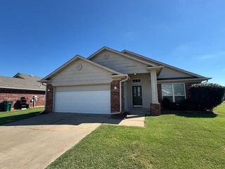 10652 NW 33rd Street, Yukon, OK 73099
