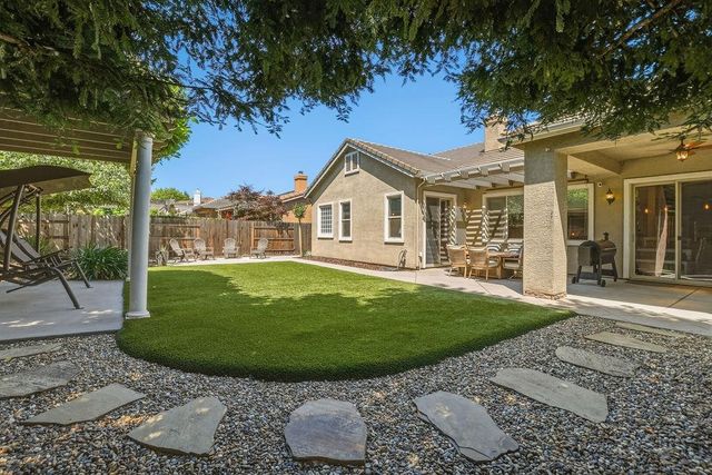 1860 Greywood Cir, Roseville, CA 95747