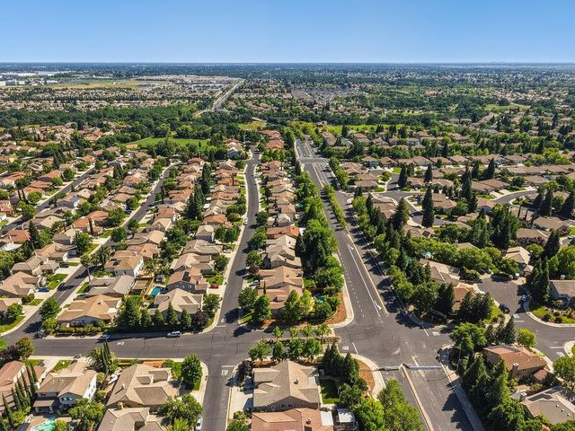 1860 Greywood Cir, Roseville, CA 95747