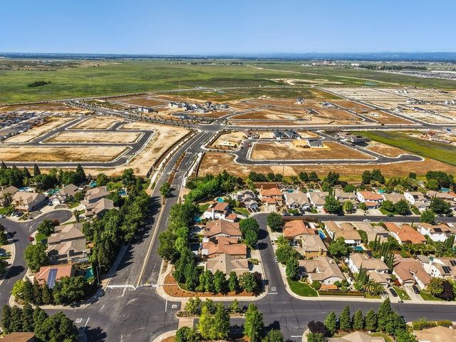 1860 Greywood Cir, Roseville, CA 95747