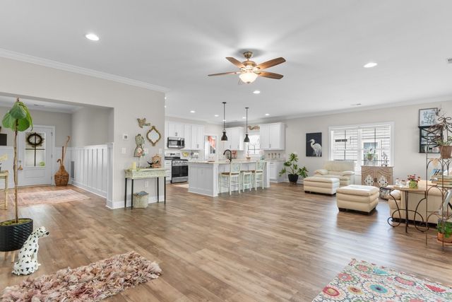 254 Rivers Edge Dr., Conway, SC 29526