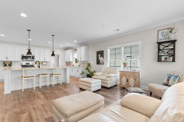 254 Rivers Edge Dr., Conway, SC 29526