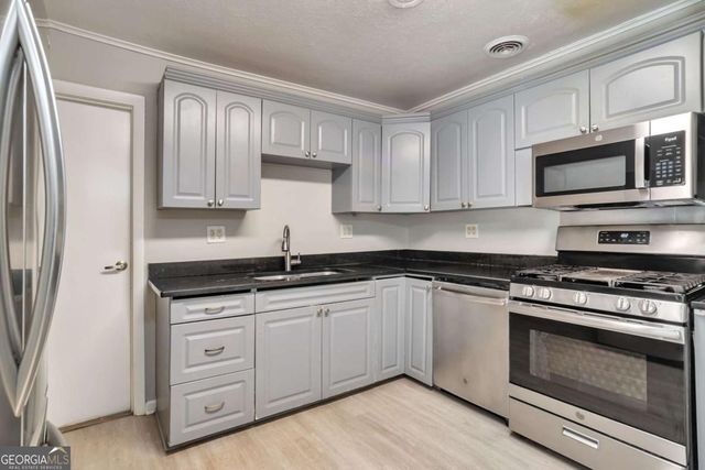 484 Evergreen Drive, Forest Park, GA 30297