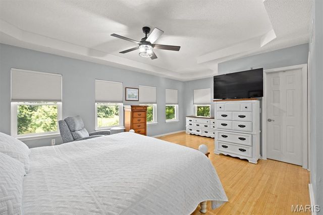 609 E Waters Edge Drive, Shiloh, IL 62221