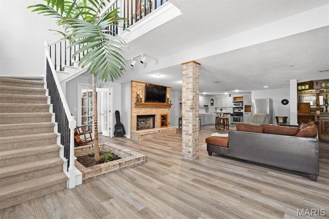609 E Waters Edge Drive, Shiloh, IL 62221