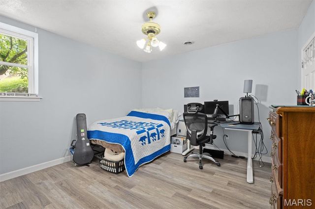 609 E Waters Edge Drive, Shiloh, IL 62221
