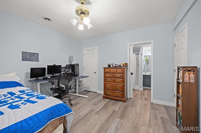 609 E Waters Edge Drive, Shiloh, IL 62221