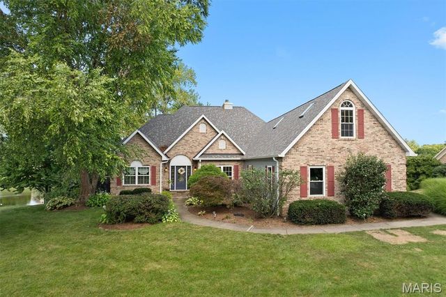 609 E Waters Edge Drive, Shiloh, IL 62221