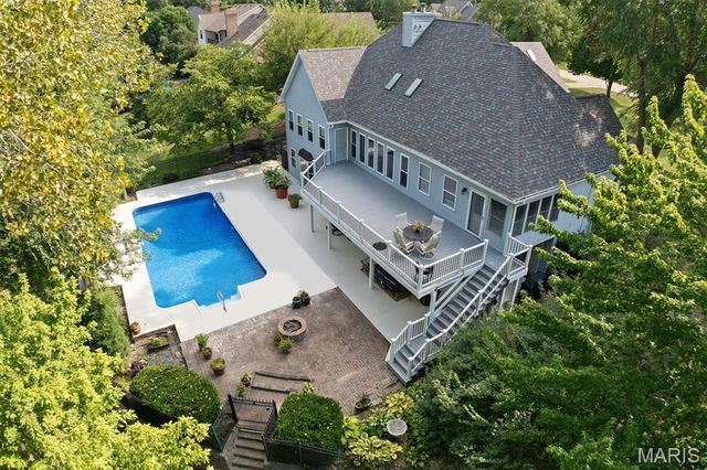 609 E Waters Edge Drive, Shiloh, IL 62221