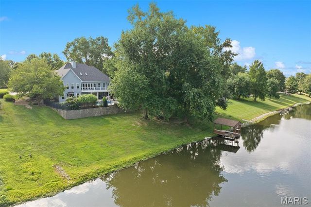 609 E Waters Edge Drive, Shiloh, IL 62221