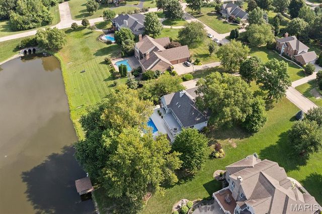 609 E Waters Edge Drive, Shiloh, IL 62221