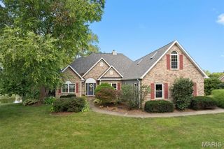 609 E Waters Edge Drive, Shiloh, IL 62221