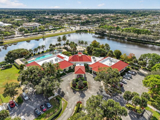 523 NW San Remo Circle, Port St. Lucie, Port St Lucie, FL 34986