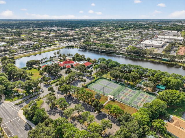 523 NW San Remo Circle, Port St. Lucie, Port St Lucie, FL 34986