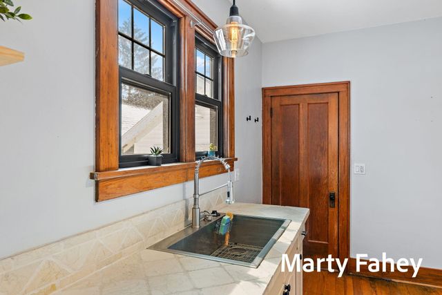 509 S 7th Street, Grand Haven, MI 49417