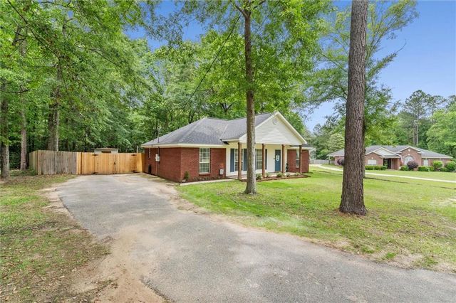 1272 Timberline Court, Axis, AL 36505
