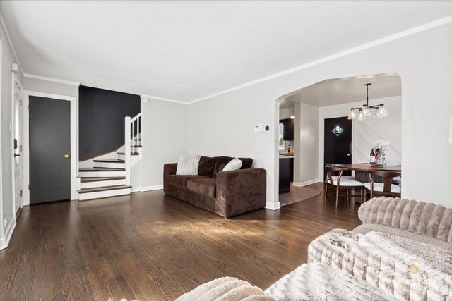 400 W 99th Place, Chicago, IL 60628