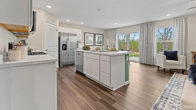 2879 Greenville Court, Warsaw, IN 46582