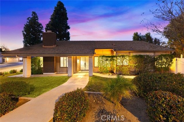 1220 Paseo Sombra, San Dimas, CA 91773