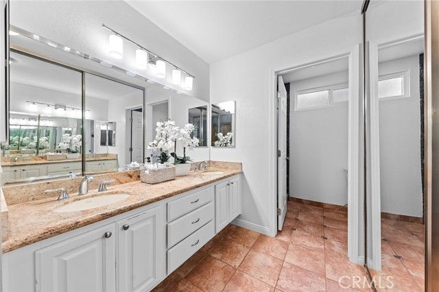 1220 Paseo Sombra, San Dimas, CA 91773