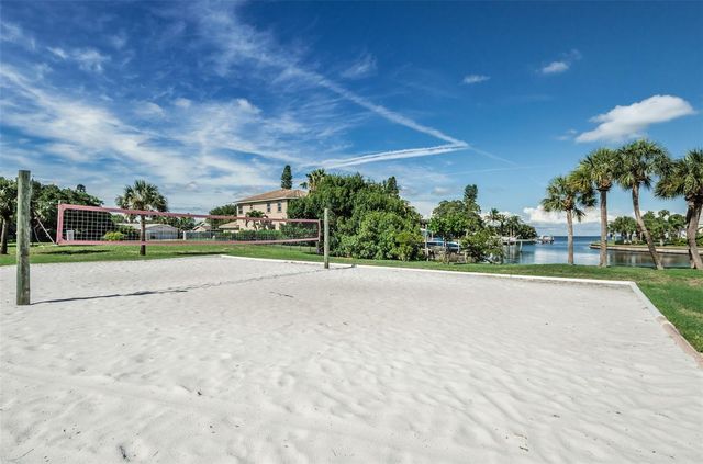 5011 STARFISH DRIVE SE C, St Petersburg, FL 33705