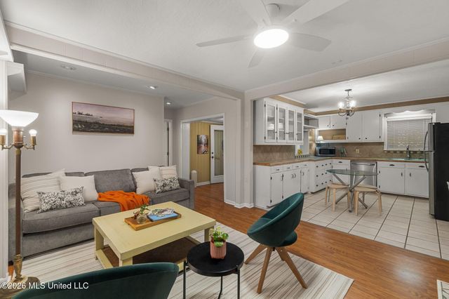 102 Maywood Drive, Petal, MS 39465