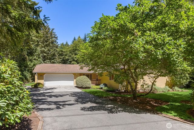 8960 NE Day Road, Bainbridge Island, WA 98110
