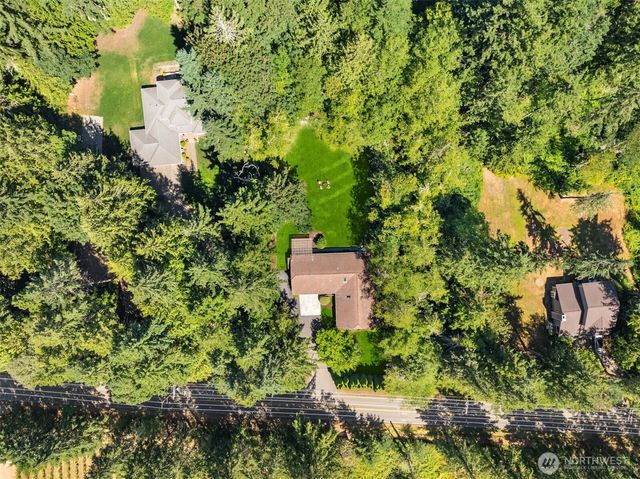 8960 NE Day Road, Bainbridge Island, WA 98110