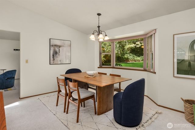 8960 NE Day Road, Bainbridge Island, WA 98110