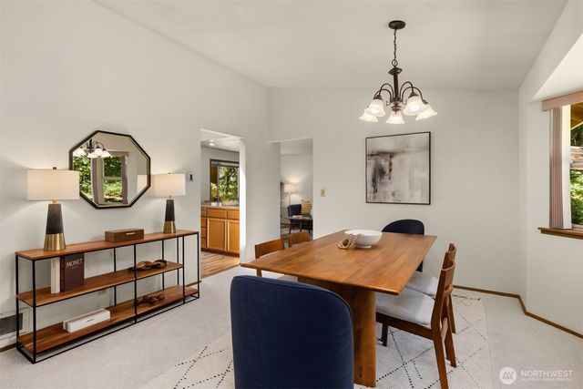 8960 NE Day Road, Bainbridge Island, WA 98110