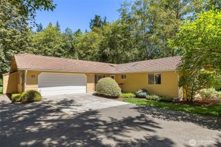 8960 NE Day Road, Bainbridge Island, WA 98110
