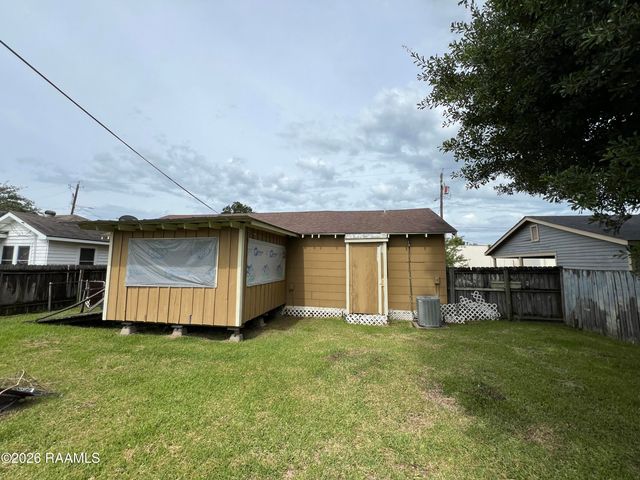 121 Evelyn Drive, Lafayette, LA 70506