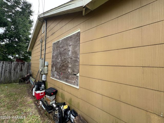 121 Evelyn Drive, Lafayette, LA 70506