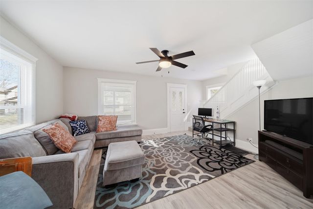 414 N Pleasant Street, Jackson, MI 49202