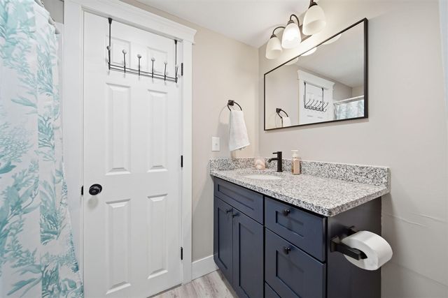 414 N Pleasant Street, Jackson, MI 49202