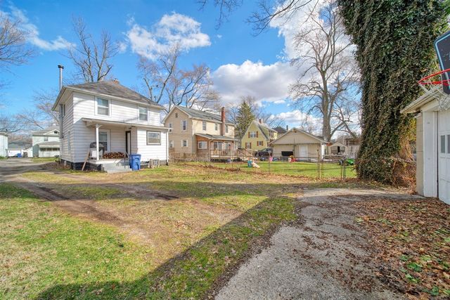 414 N Pleasant Street, Jackson, MI 49202