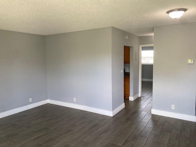 201 NW 32nd Court 210, Pompano Beach, FL 33064