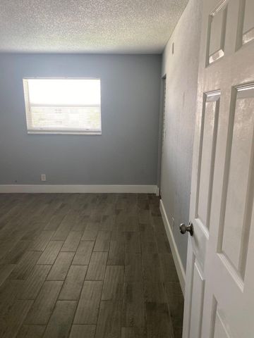 201 NW 32nd Court 210, Pompano Beach, FL 33064