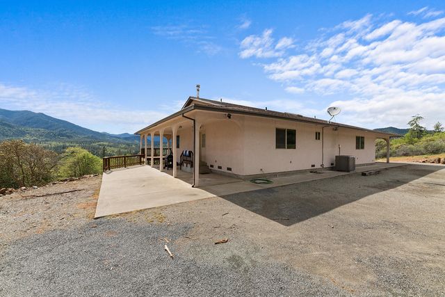 10300 N Applegate Road, Grants Pass, OR 97527