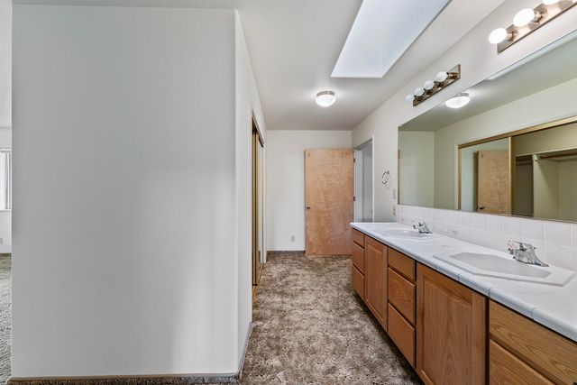 10300 N Applegate Road, Grants Pass, OR 97527