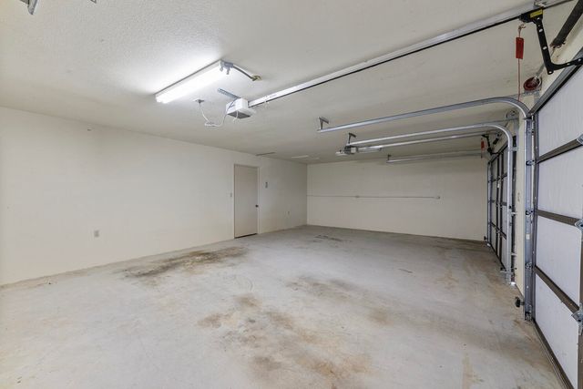 10300 N Applegate Road, Grants Pass, OR 97527